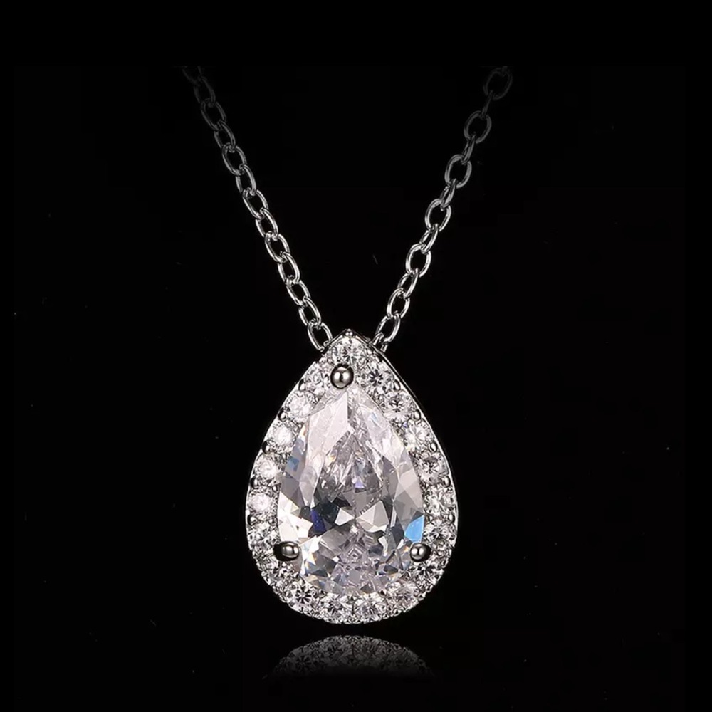 NEW White Gold Plated Pear Cut Halo Jewelry Set - Picture 3 of 4